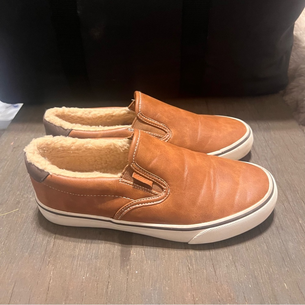 Lugz Women's Tan Fleece Slip-On Loafers - Picture 7 of 8